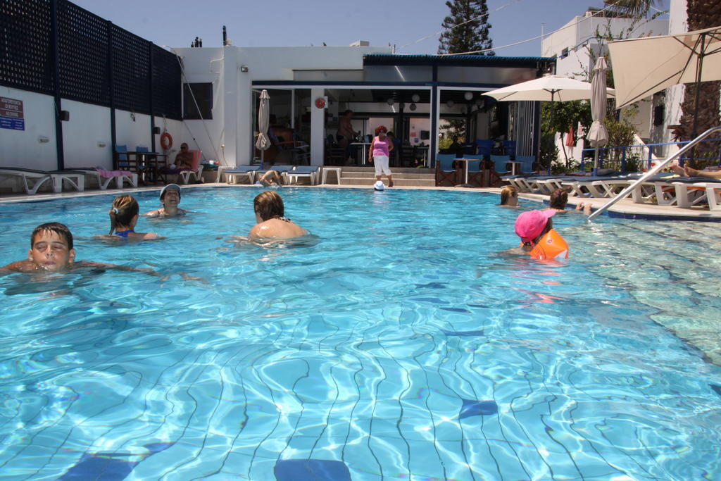 Porto Bello Hotel Apartments 멜라토스 외부 사진