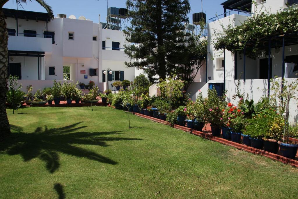 Porto Bello Hotel Apartments 멜라토스 외부 사진