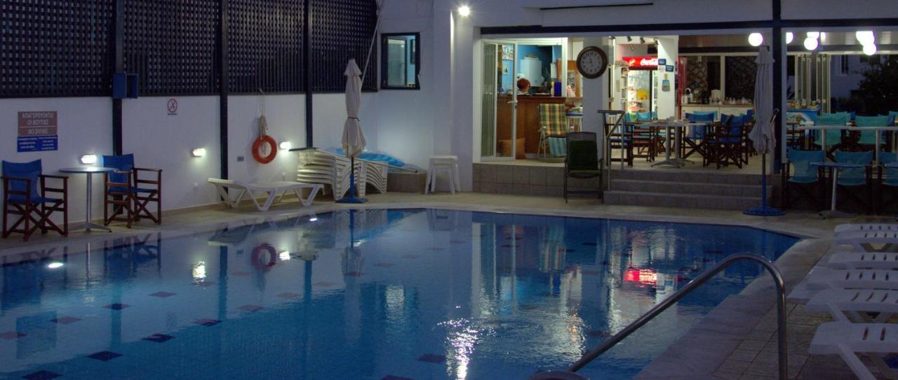 Porto Bello Hotel Apartments 멜라토스 외부 사진